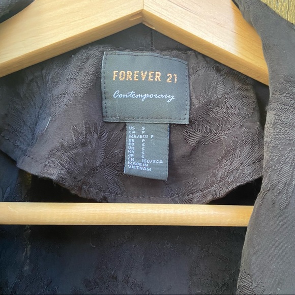 Vintage Black and White Botanical Jacquard Blazer 🌿 - Picture 11 of 11